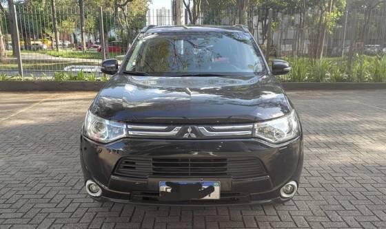 MITSUBISHI OUTLANDER 3.0 GT 4X4 V6 24V GASOLINA 4P AUTOMÁTICO